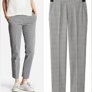 Uniqlo | Plaid Ankle Pants XS